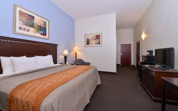 Comfort Inn & Suites Lumberton Central I-95