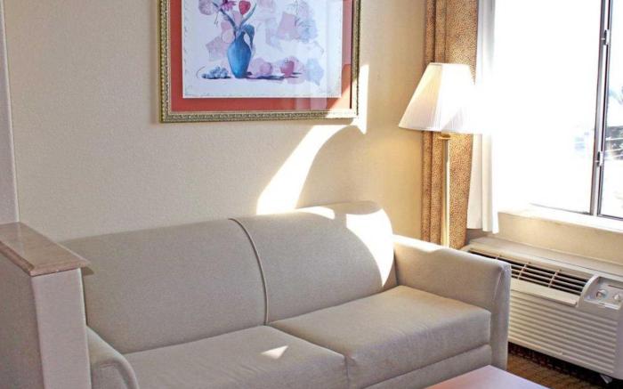 Quality Suites Austin South St. Elmo District