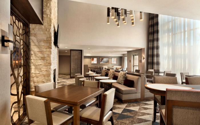 Homewood Suites by Hilton Portland Airport