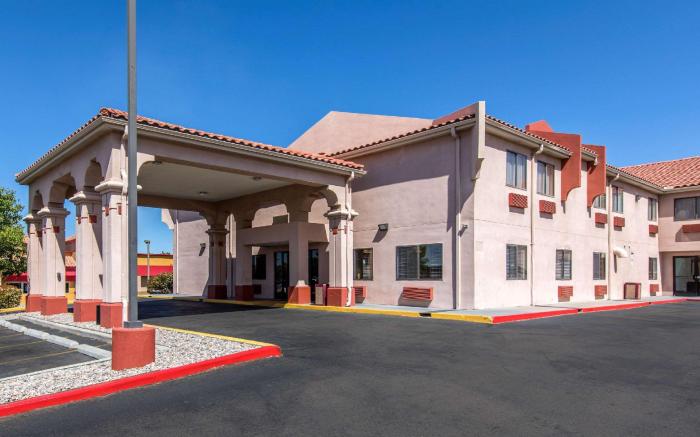 Quality Inn & Suites Albuquerque North near Balloon Fiesta Park