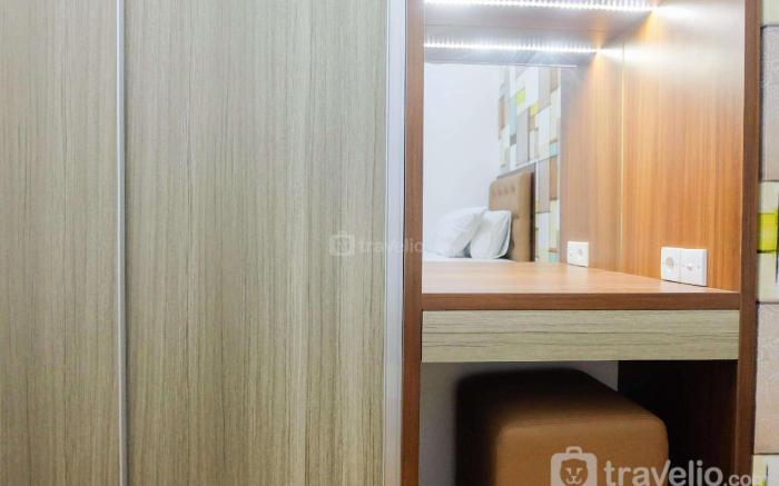 City View 2BR Apartment Bassura City By Travelio