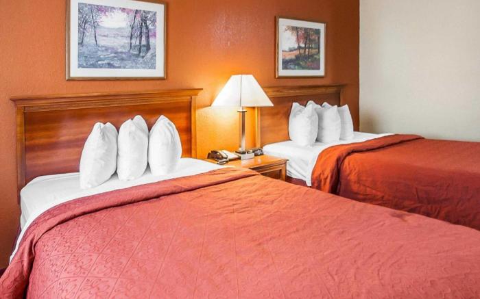 Quality Inn & Suites Kansas City I-435N Near Sports Complex