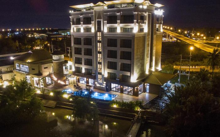 Coco View Hotel