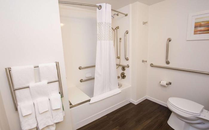 Hampton Inn & Suites Pittsburgh/Harmarville