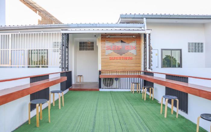 Sleepbox Hostel Suratthani