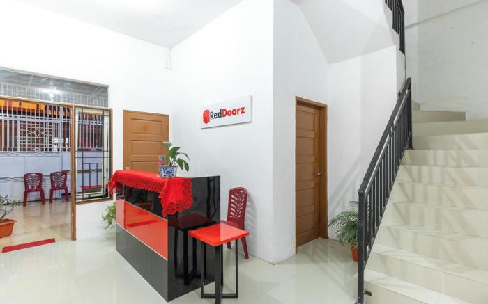 RedDoorz @ Jalan Dr Mansyur Medan 2