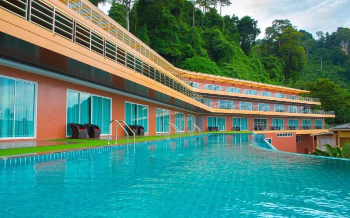 Phi Phi Cliff Beach Resort