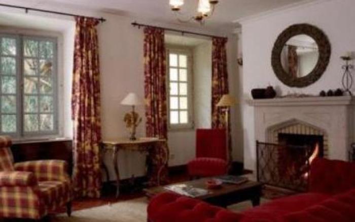 Lawrences Hotel