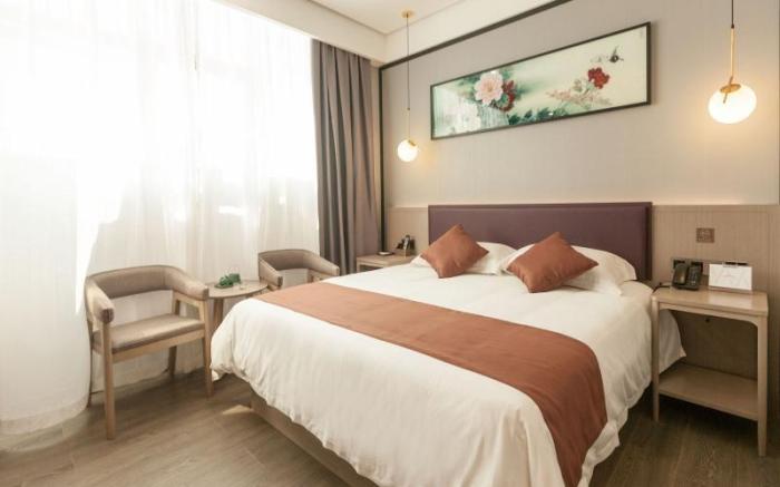 GYA Jiaxing Tongxiang City Century Avenue Hotel