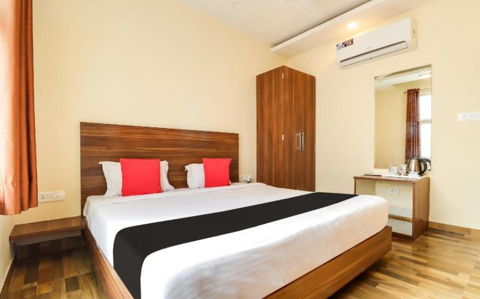 Super Capital O Seven Wonders Inn Near Sahara Ganj Mall