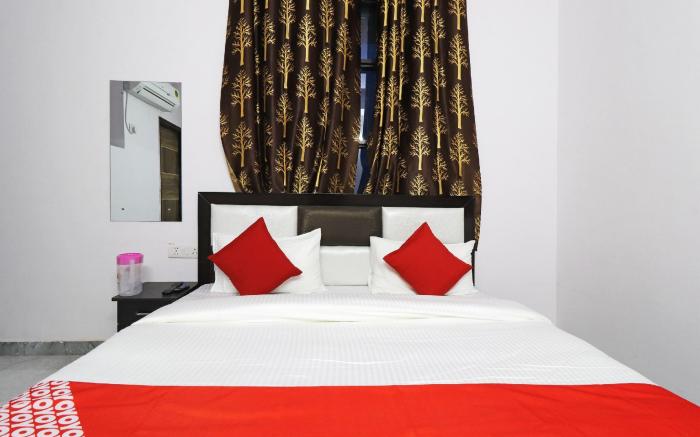 OYO 47524 Hotel Silver keys