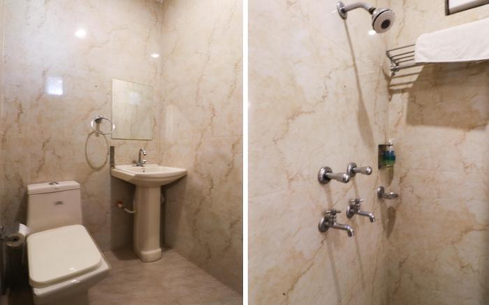 Hotel O Silver Palace Near Dwarka Sector 9 Metro Station