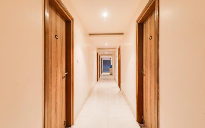 Super Townhouse Viraj Khand formerly Veridian Inn