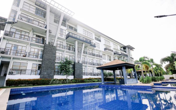 Crown Harbour Springs Managed By Enderun Hotels