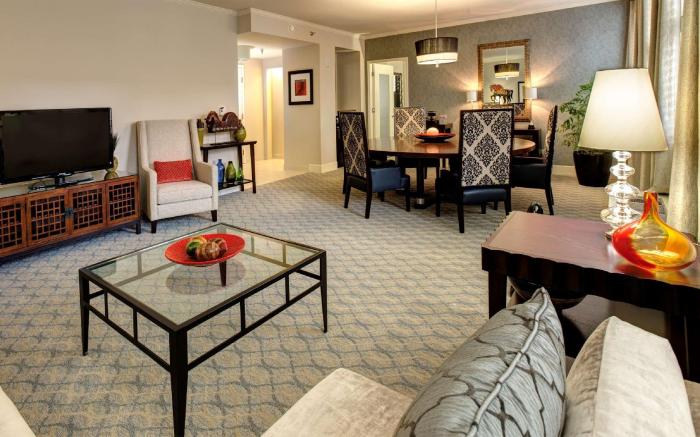 Hilton Orrington Evanston Hotel
