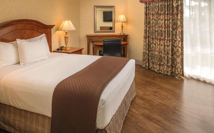 Red Lion Hotel Pasco Airport & Conference Center