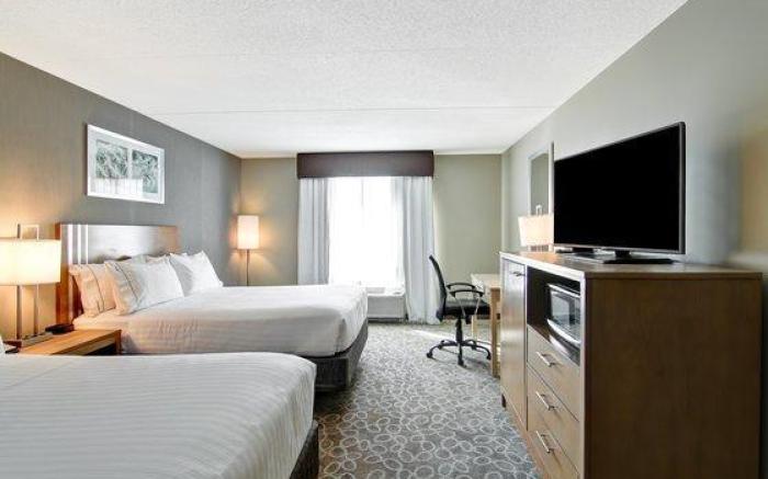 Holiday Inn Express & Suites Oshawa Downtown By IHG