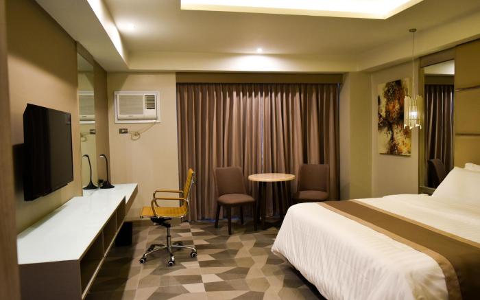 Zuri Hotel