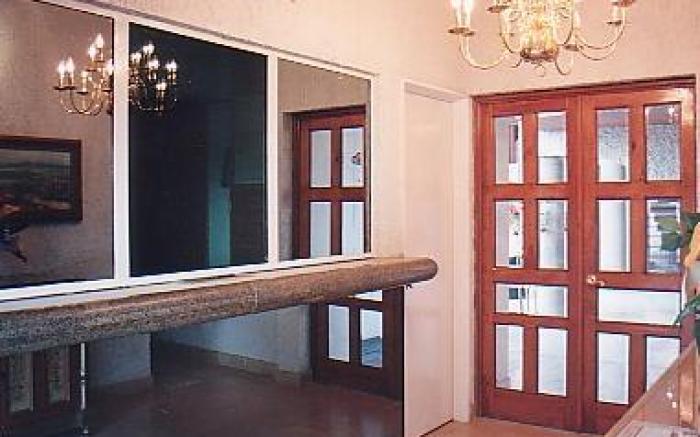 Hotel Puente Real