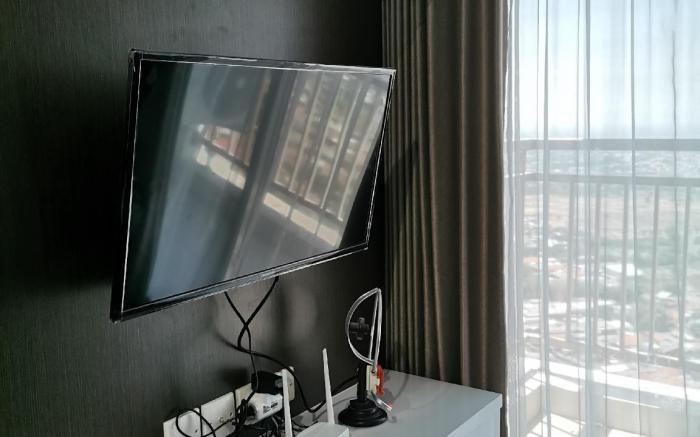 Comfy 2BR Apartment at Pakuwon Mall With Wifi