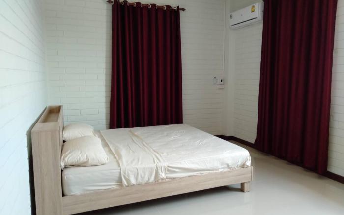 Quiet accommodation near natural attraction