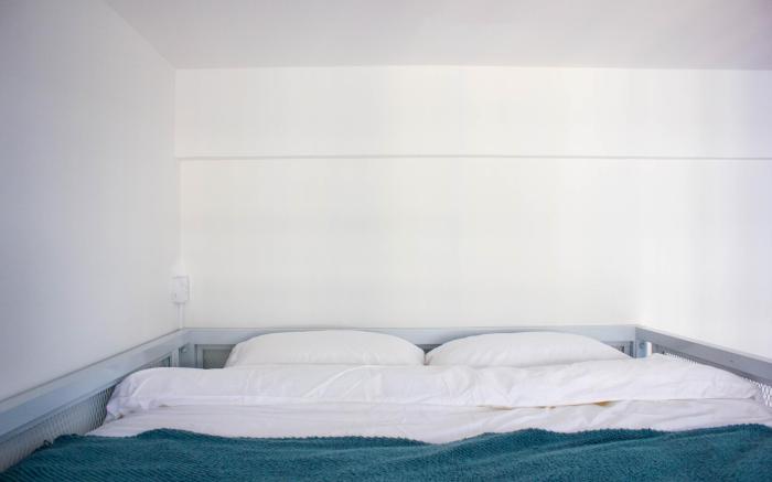 A loft Queen size bed room close to North station