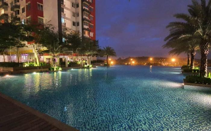 Main Place Residence Subang Near LRT 2R1B 4-5pax