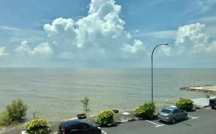 H BY NOBITA HOMESTAY- SEAVIEW BOUTIQUE BED