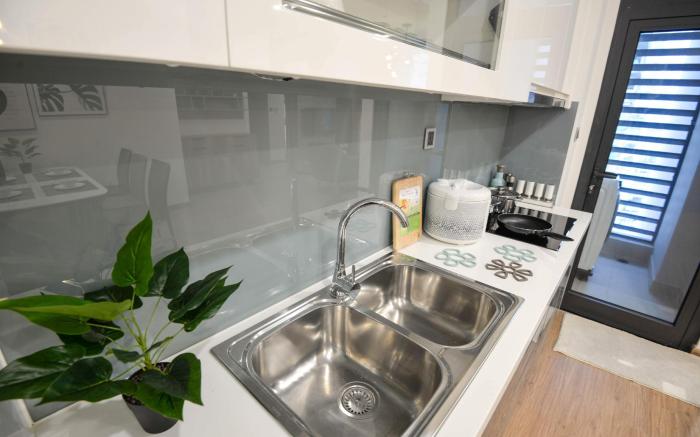 2 BR Cozy APT VINHOMES METROPOLIS near LOTTE