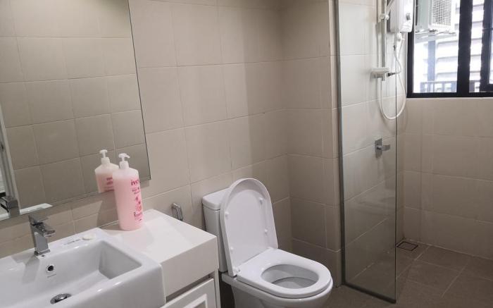 Dz Studio and Suite Parisien Tower @ i-City