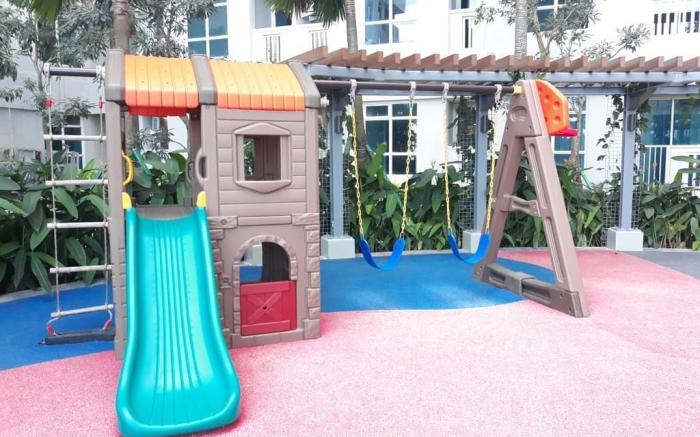 Just Cozy Apartment (1 BR borneo bay city)