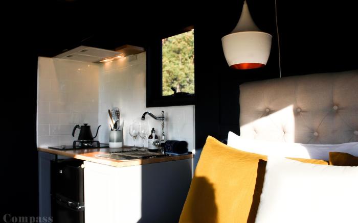 Modern Tiny House (Compass Hut)