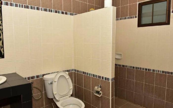 Kitti rose home room in the old city center