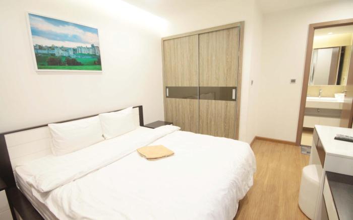 *BOM HOMESTAY*-VINHOMES METROPOLIS- 2BR- LUXURYAPT