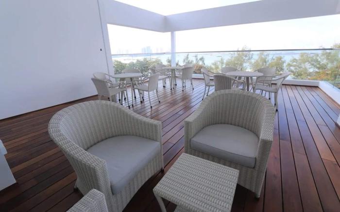 Gurney Sunrise Seaview Luxury Suite 8 Pax Sunrise Seaview Suite