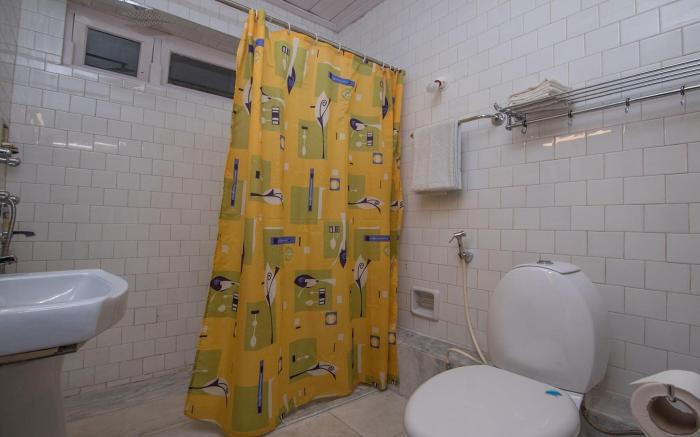 La Ipsing Farm by StayVista, A heritage property in orchards with Mountain views, featuring Outdoor