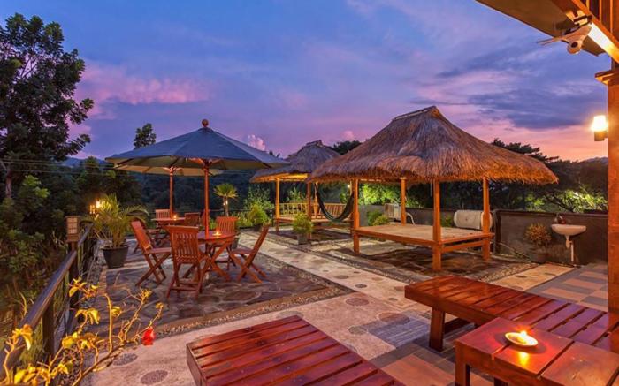 Pemandangan kota yang Indah di homestay ini