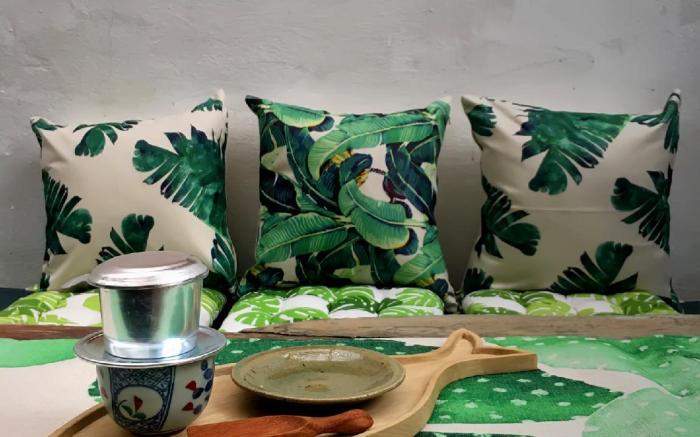 Stylish room with garden and pool (Palm-leaf room)