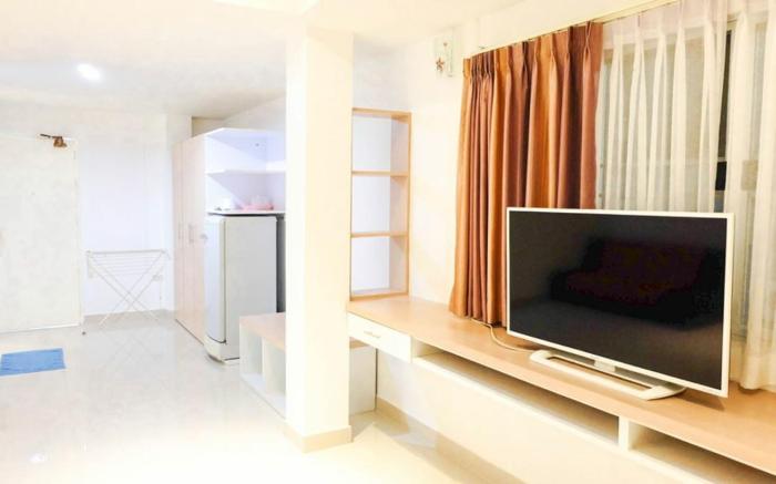 The White House Dongtarn Beach Jomtien Pattaya l