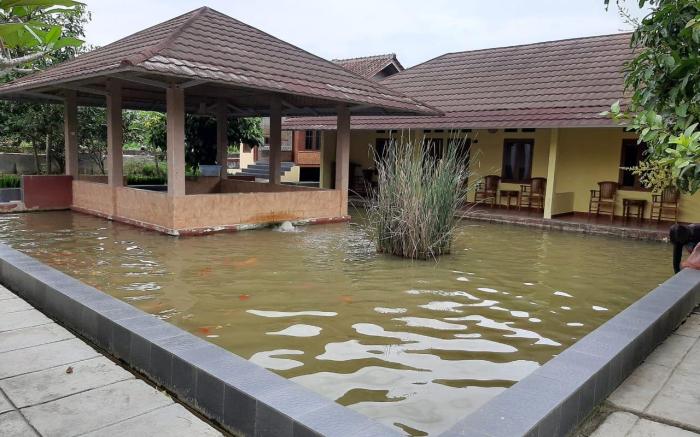 Rumah Kayu Villa Saung Naufal