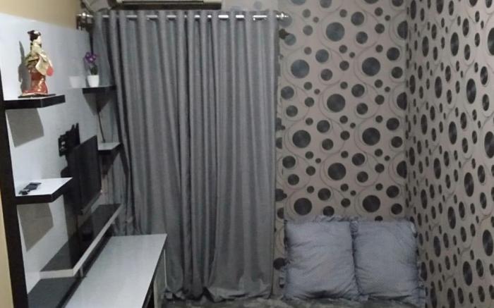 Rom's Rental