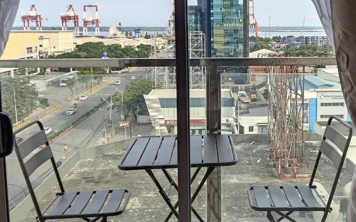Brand New Sunvida with Balcony Across SM Mall