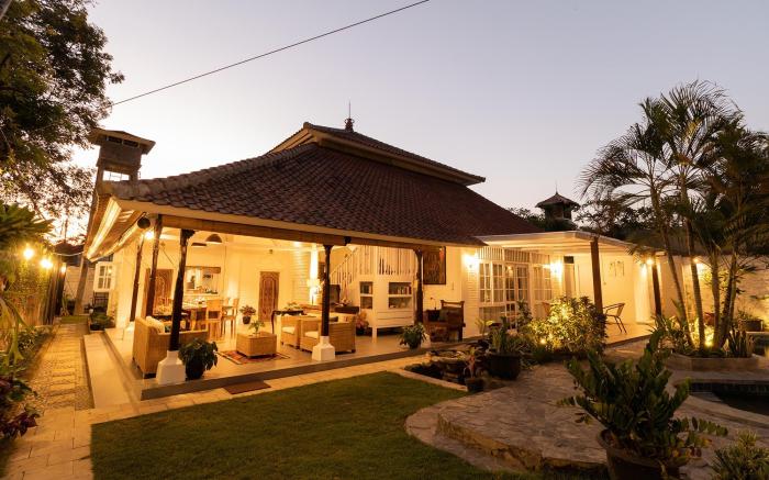 Villa Miracle Sanur - 200 metres to Beach