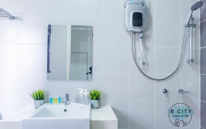 Bare Bear Medini Legoland by RR JBcity