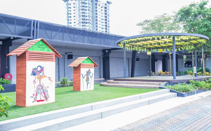 Bare Bear Medini Legoland by RR JBcity