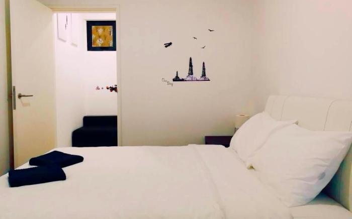 Luxury Sunrise Seaview 3BR Condo for 8pax