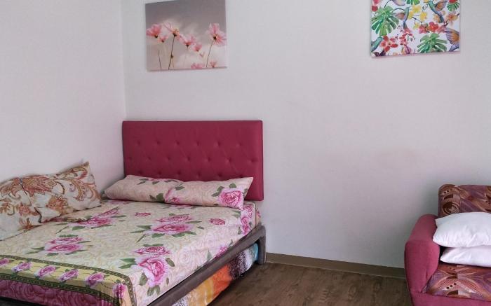 Comfy condo near the airport