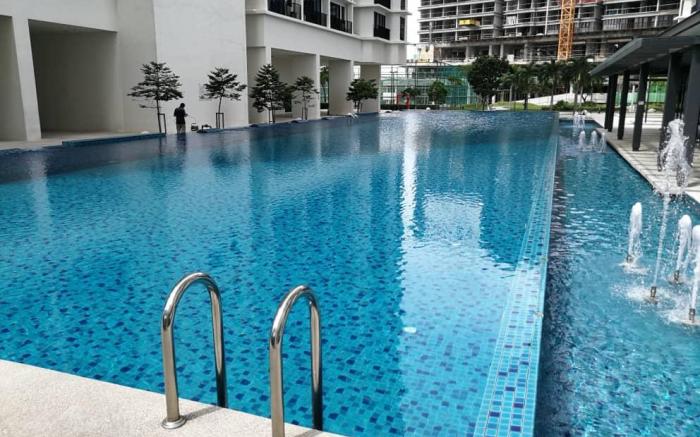 3@Comfy Trefoil Setia City 2pax@1min to City Mall