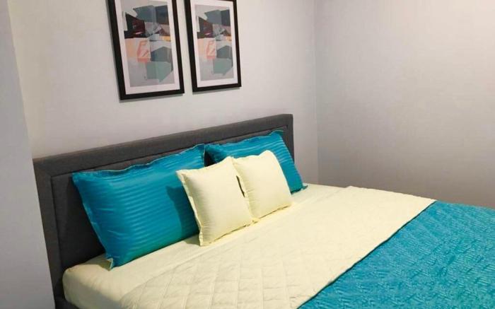 CF10C  Condominium @The Parkside Villas