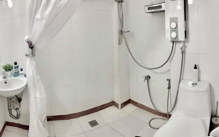 Fresh Loft Condo Kapitolyo Pasig near Estancia